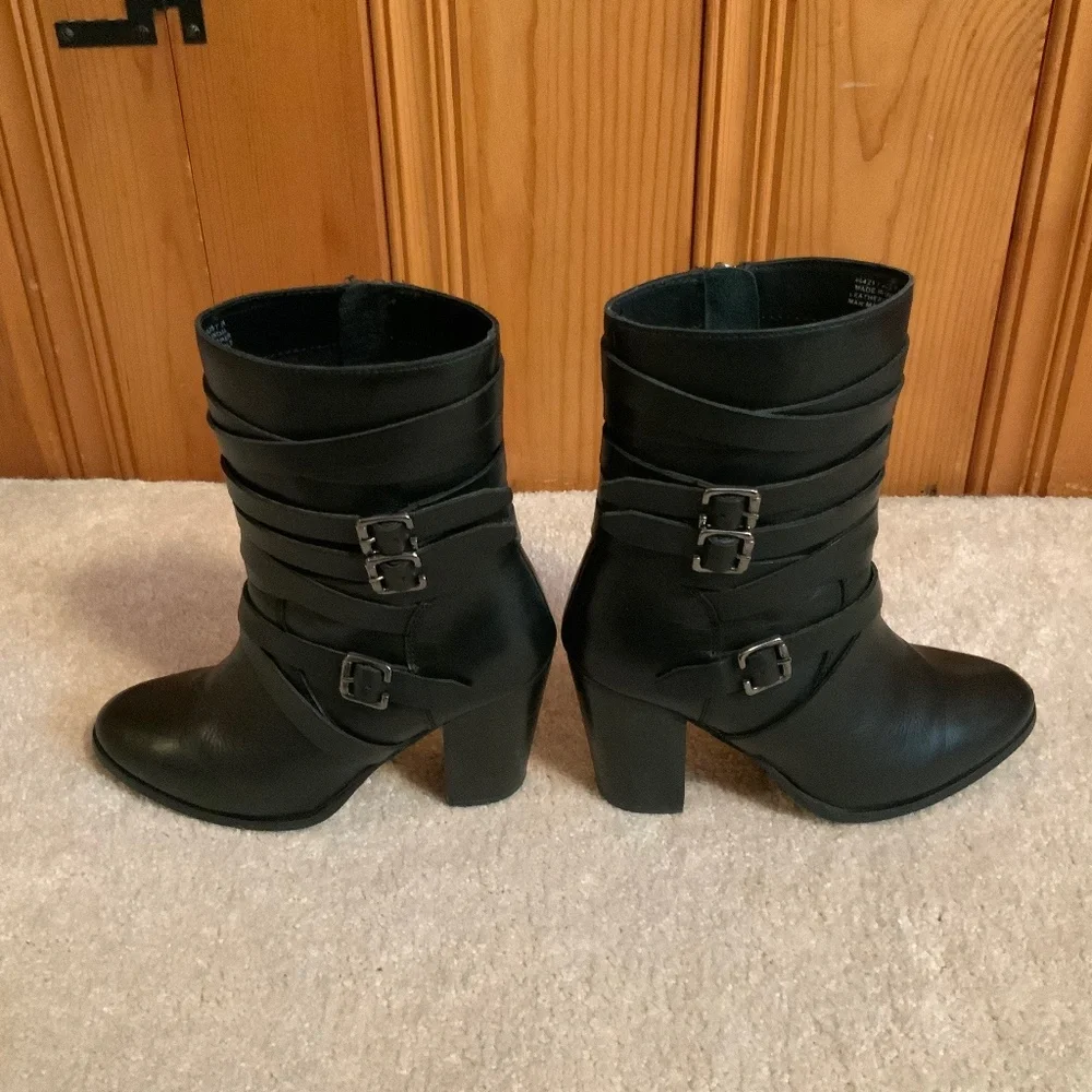 Black Heeled Boots - Picture 4 of 7